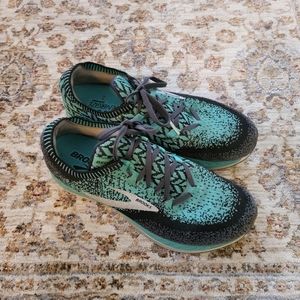 Womens Brooks Bedlams